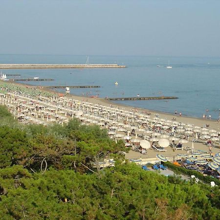 Bright Apartment With Pool Porto Santa Margherita di Caorle Εξωτερικό φωτογραφία