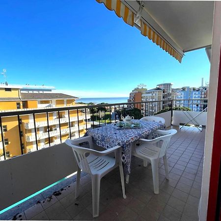 Bright Apartment With Pool Porto Santa Margherita di Caorle Εξωτερικό φωτογραφία