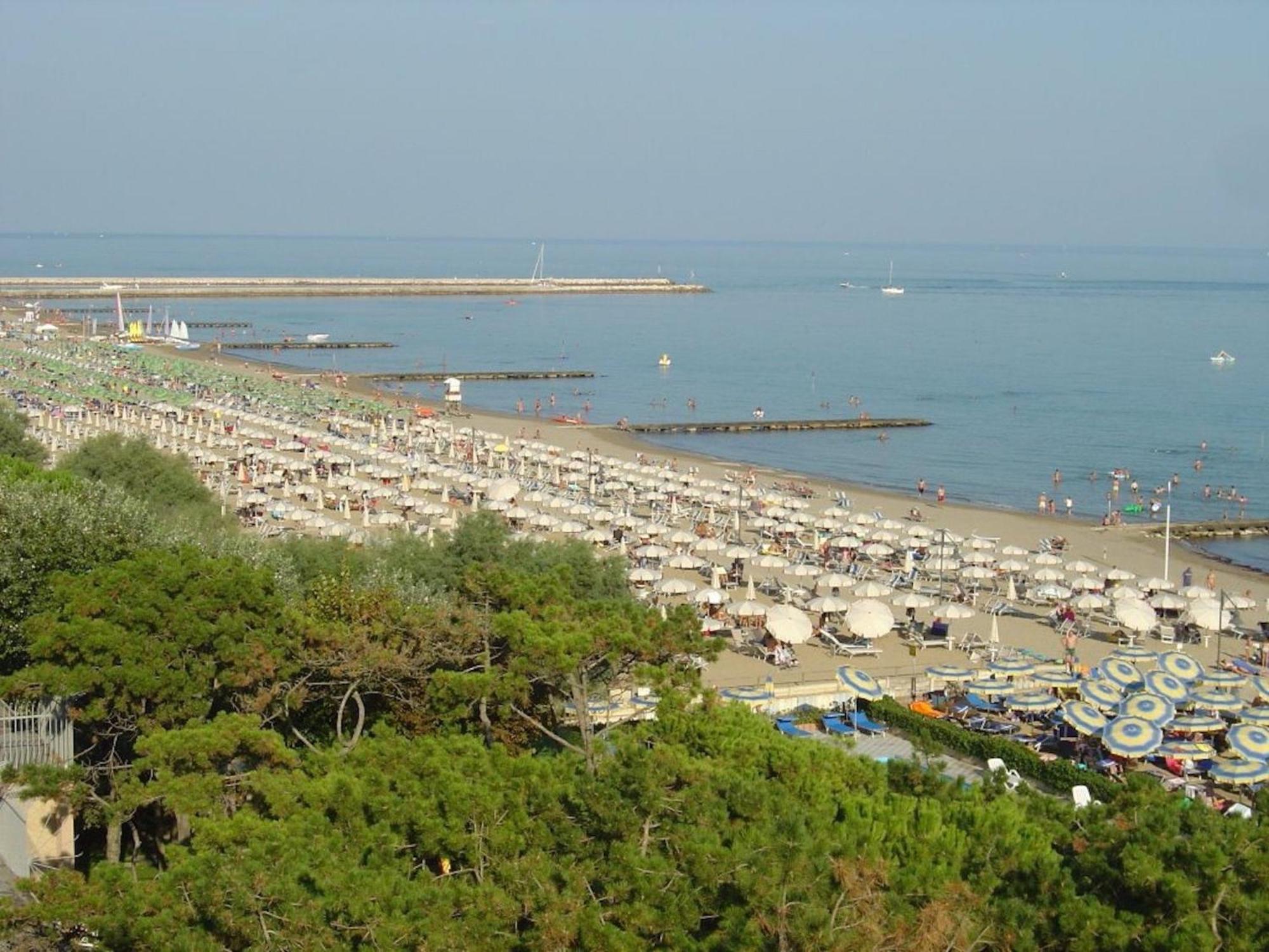 Bright Apartment With Pool Porto Santa Margherita di Caorle Εξωτερικό φωτογραφία